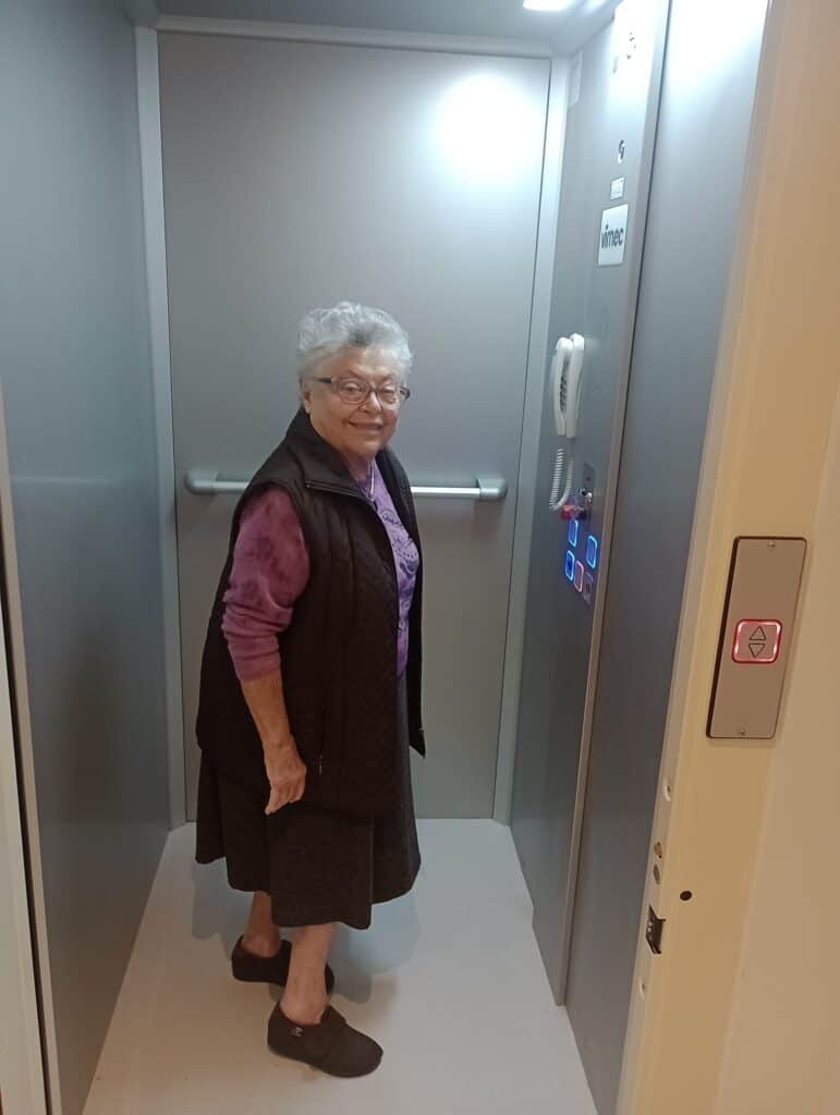 La Signora Marta: L'ascensore domestico Vimec ha cambiato veramente la mia vita
