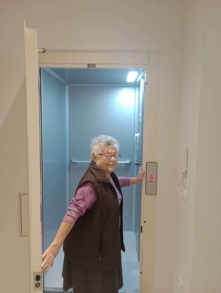 La Signora Marta: L'ascensore domestico Vimec ha cambiato veramente la mia vita
